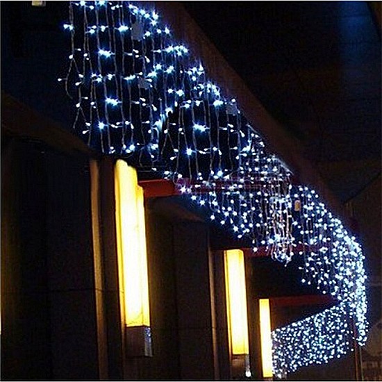 Instalație Perdea 9×1 m, LED diverse culori, exterior, efecte de lumină