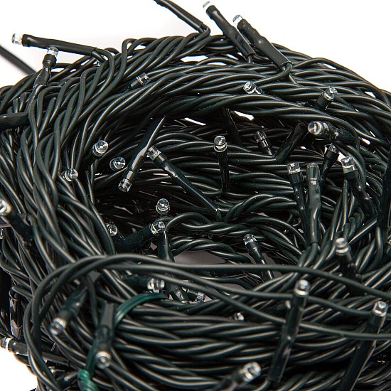 Instalație  Brad 200 LED diverse culori , fir gros, rezistent pentru exterior