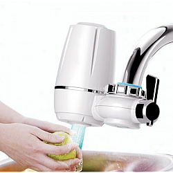 Robinet cu filtru pentru purificarea apei